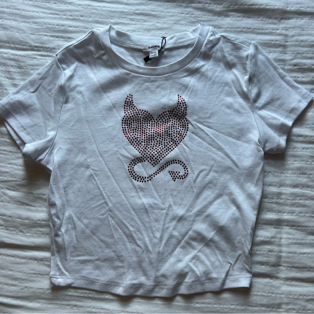 NEW never worn garage baby tee!